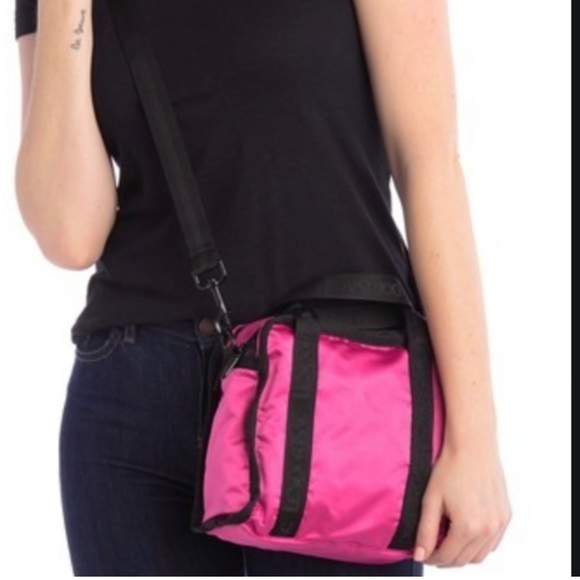Lesportsac Gabrielle Small Box Crossbody NEW WITH TAGS Hot Pink - Picture 2 of 13